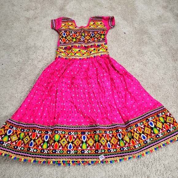 Lehnga choli - Picture 1 of 3